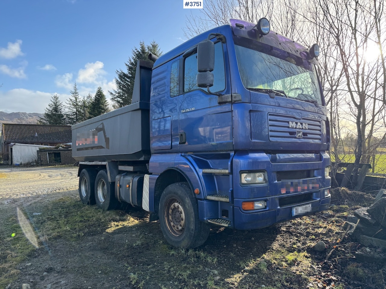 2005 MAN TGA 26.530 6x4 Tipper truck - Billenőplatós teherautó: 2 kép. 2005 MAN TGA 26.530 6x4 Tipper truck - Billenőplatós teherautó: 2 kép.
