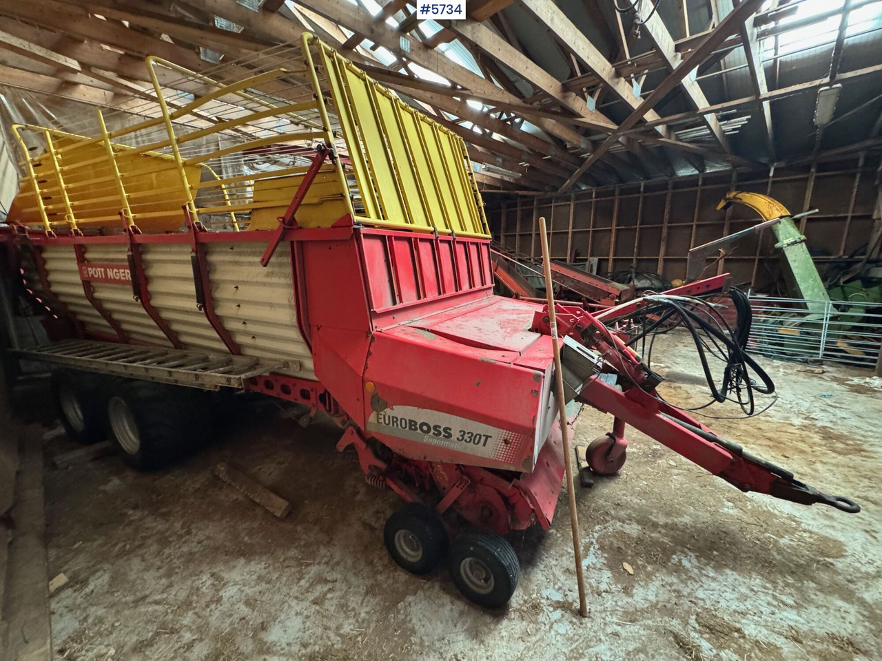 2005 Pottinger Euroboss 330t supermatic - Szálastakarmány betakarítás gépei: 5 kép. 2005 Pottinger Euroboss 330t supermatic - Szálastakarmány betakarítás gépei: 5 kép.