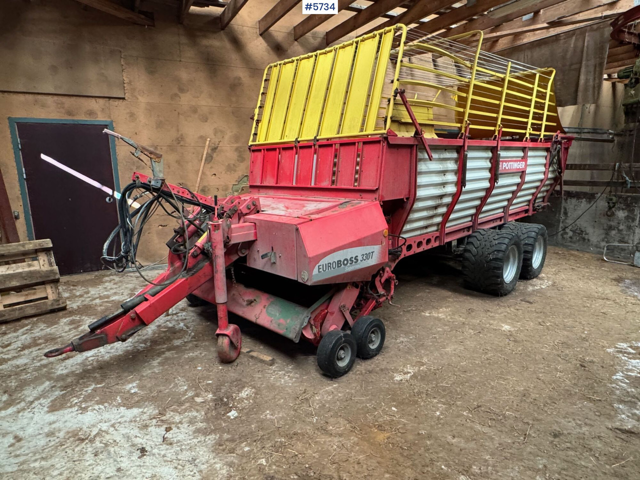 2005 Pottinger Euroboss 330t supermatic - Szálastakarmány betakarítás gépei: 1 kép. 2005 Pottinger Euroboss 330t supermatic - Szálastakarmány betakarítás gépei: 1 kép.