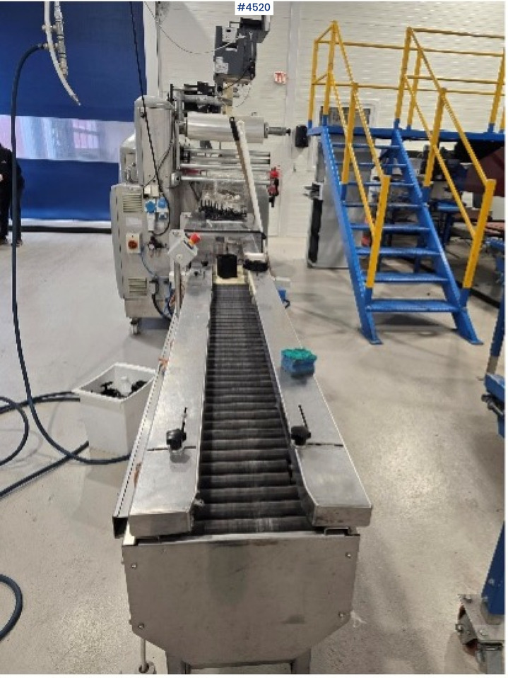 2005 Record Scorpion E and Fischer F4000 Sealing machine for fruit. - Csomagológép: 1 kép. 2005 Record Scorpion E and Fischer F4000 Sealing machine for fruit. - Csomagológép: 1 kép.