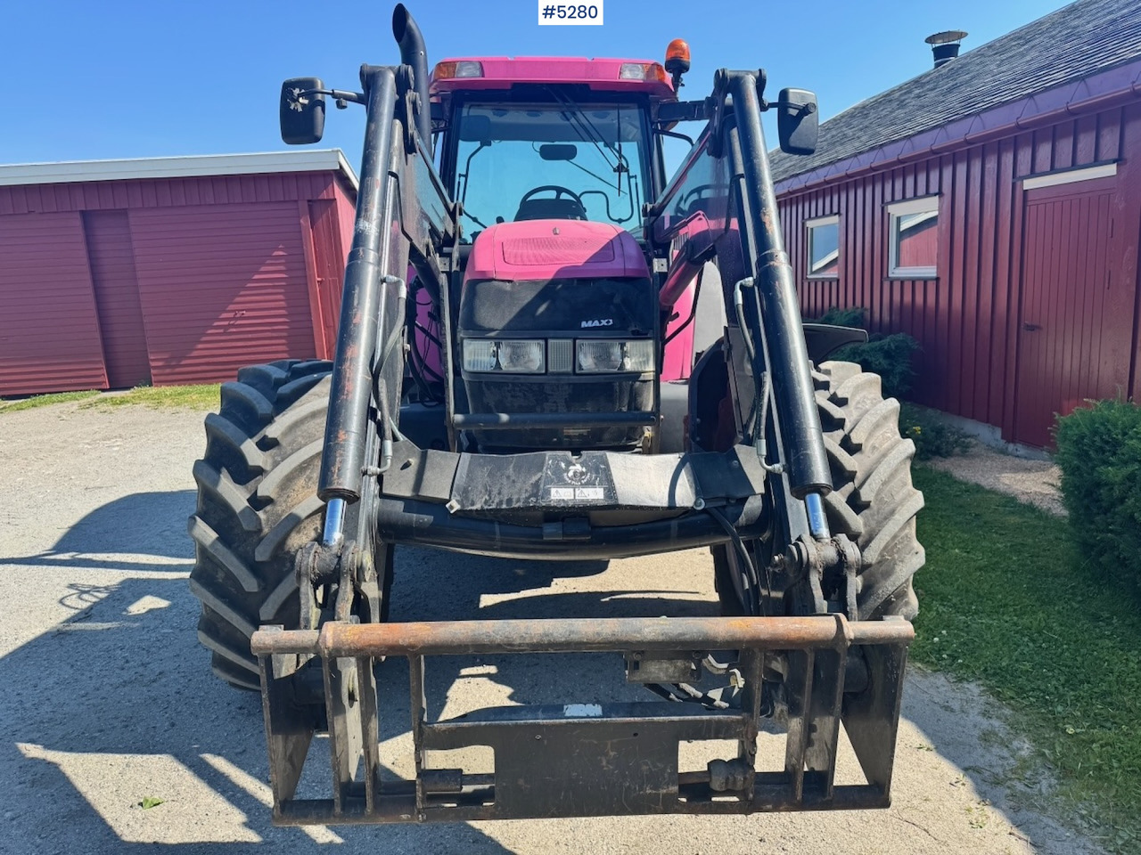 2006 Case MXM120 4x4 with front loader - Traktor: 5 kép. 2006 Case MXM120 4x4 with front loader - Traktor: 5 kép.
