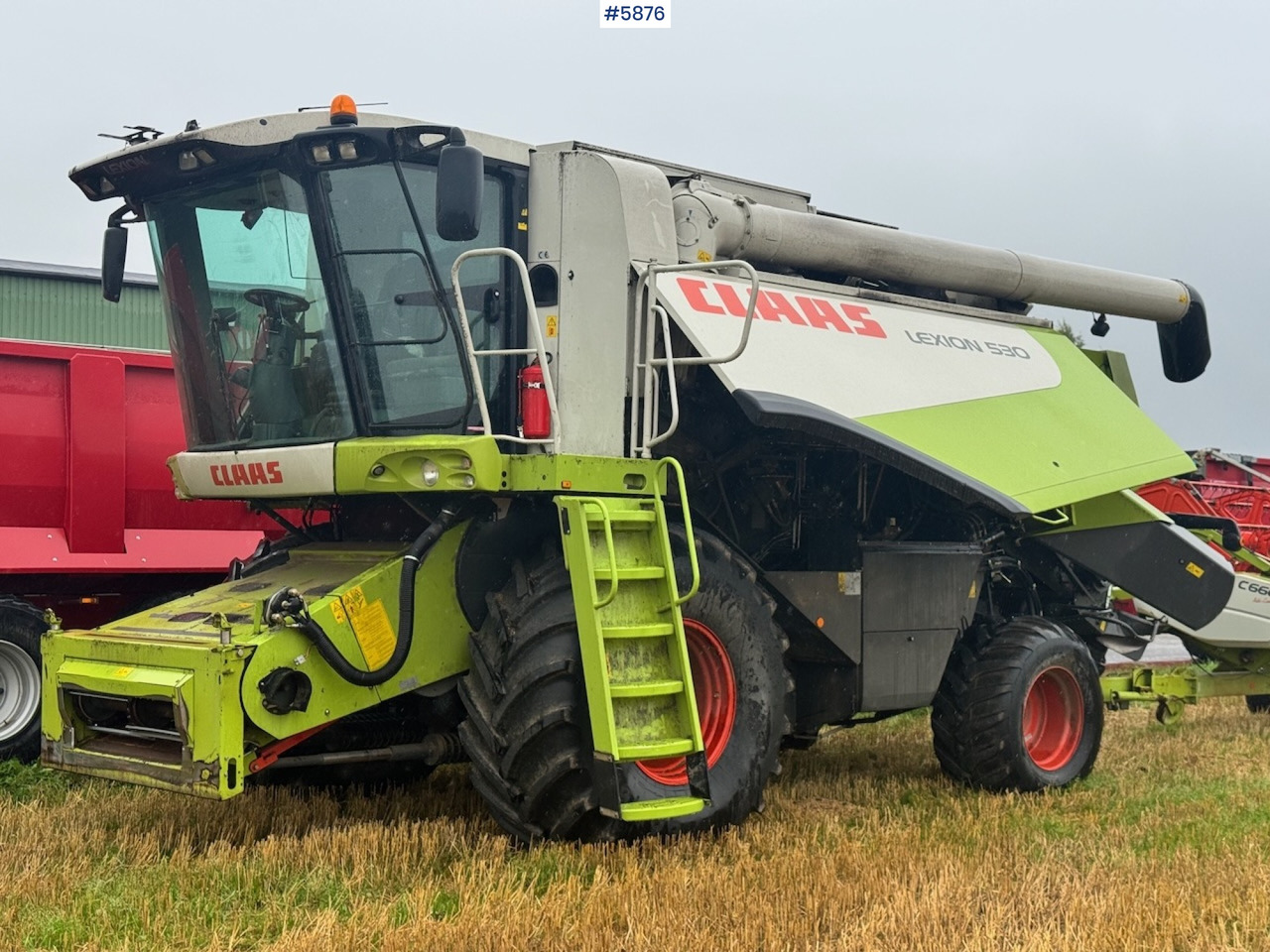 2006 Claas Lexion 530 combine harvester. 1,000 hours. - Kombájn: 1 kép. 2006 Claas Lexion 530 combine harvester. 1,000 hours. - Kombájn: 1 kép.