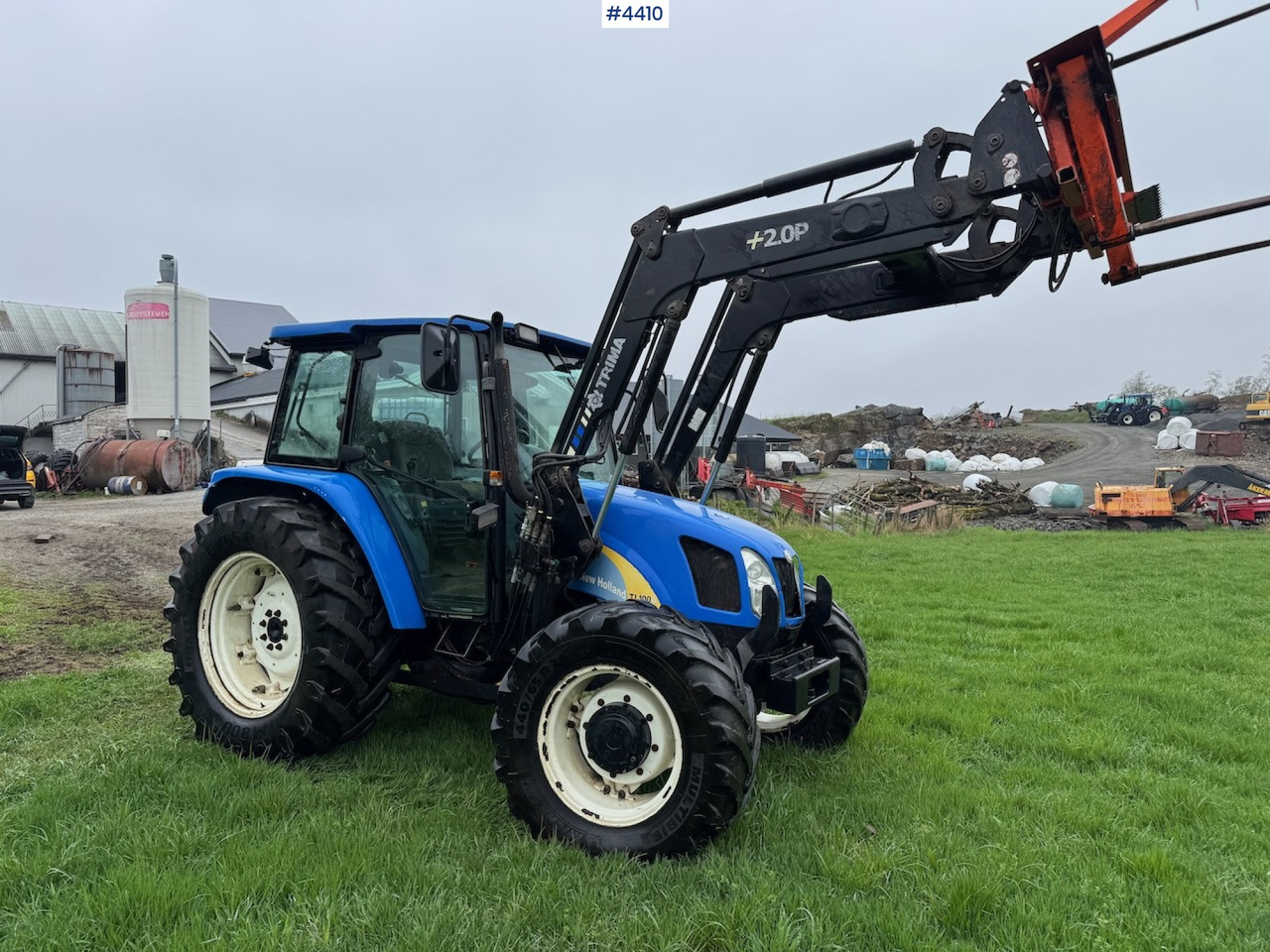 2006 New Holland TL100 A w/Front Loader. - Traktor: 1 kép. 2006 New Holland TL100 A w/Front Loader. - Traktor: 1 kép.