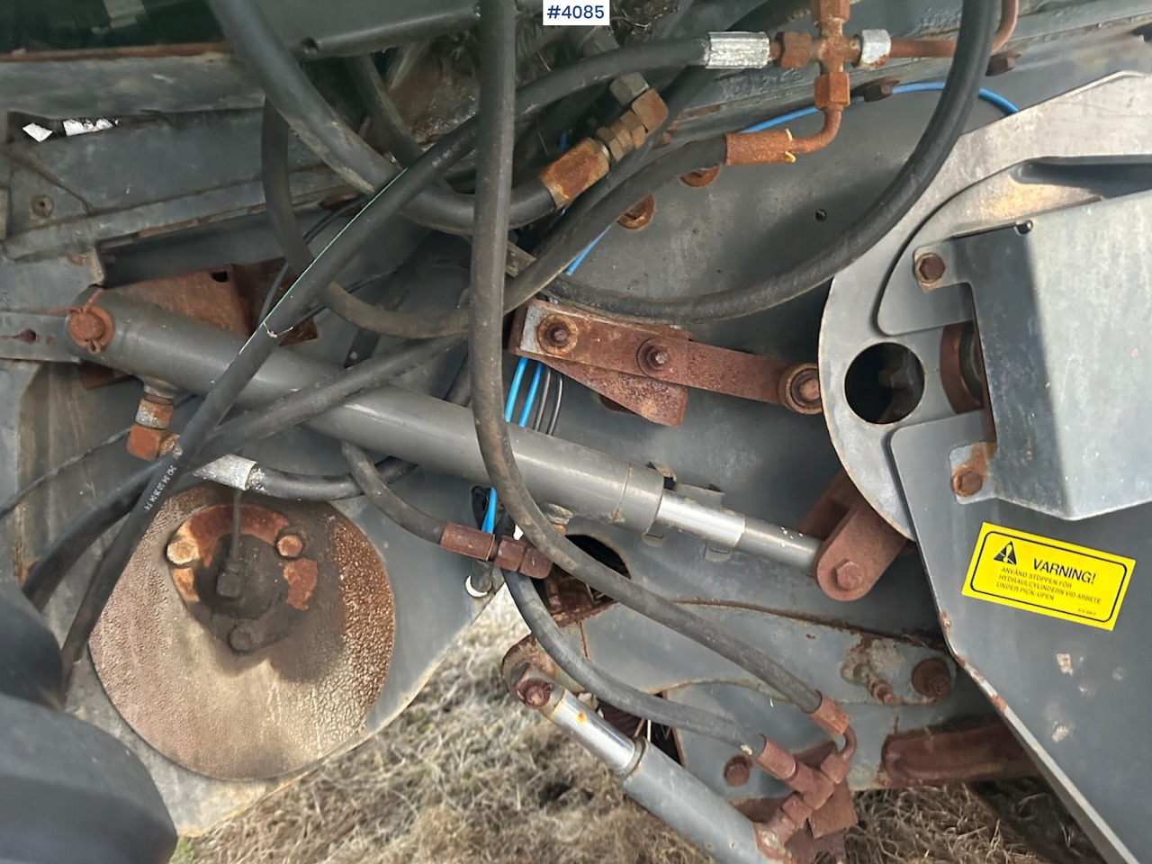 Szálastakarmány betakarítás gépei 2008 Claas Rollant 354 Rotocut round baler. small repair object: 13 kép.