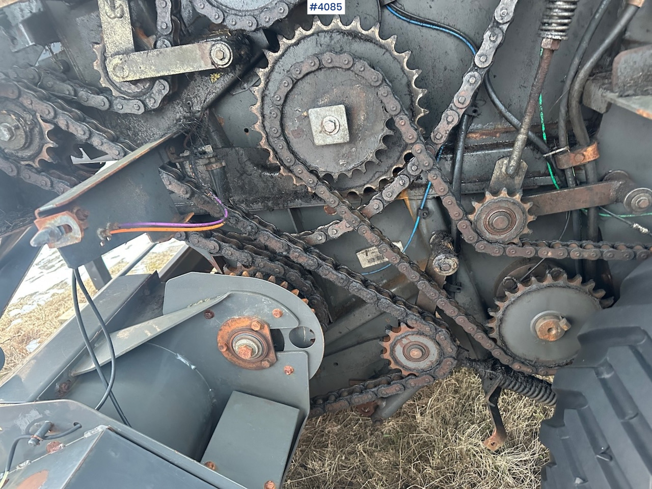 Szálastakarmány betakarítás gépei 2008 Claas Rollant 354 Rotocut round baler. small repair object: 26 kép.