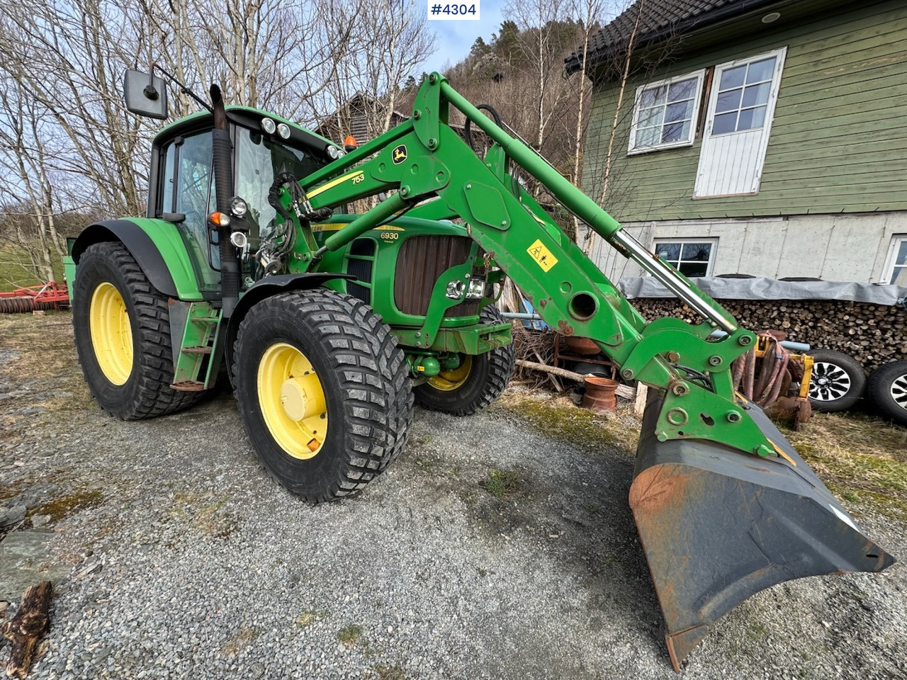 2009 John Deere 6930 Premium w/front loader - Traktor: 3 kép. 2009 John Deere 6930 Premium w/front loader - Traktor: 3 kép.