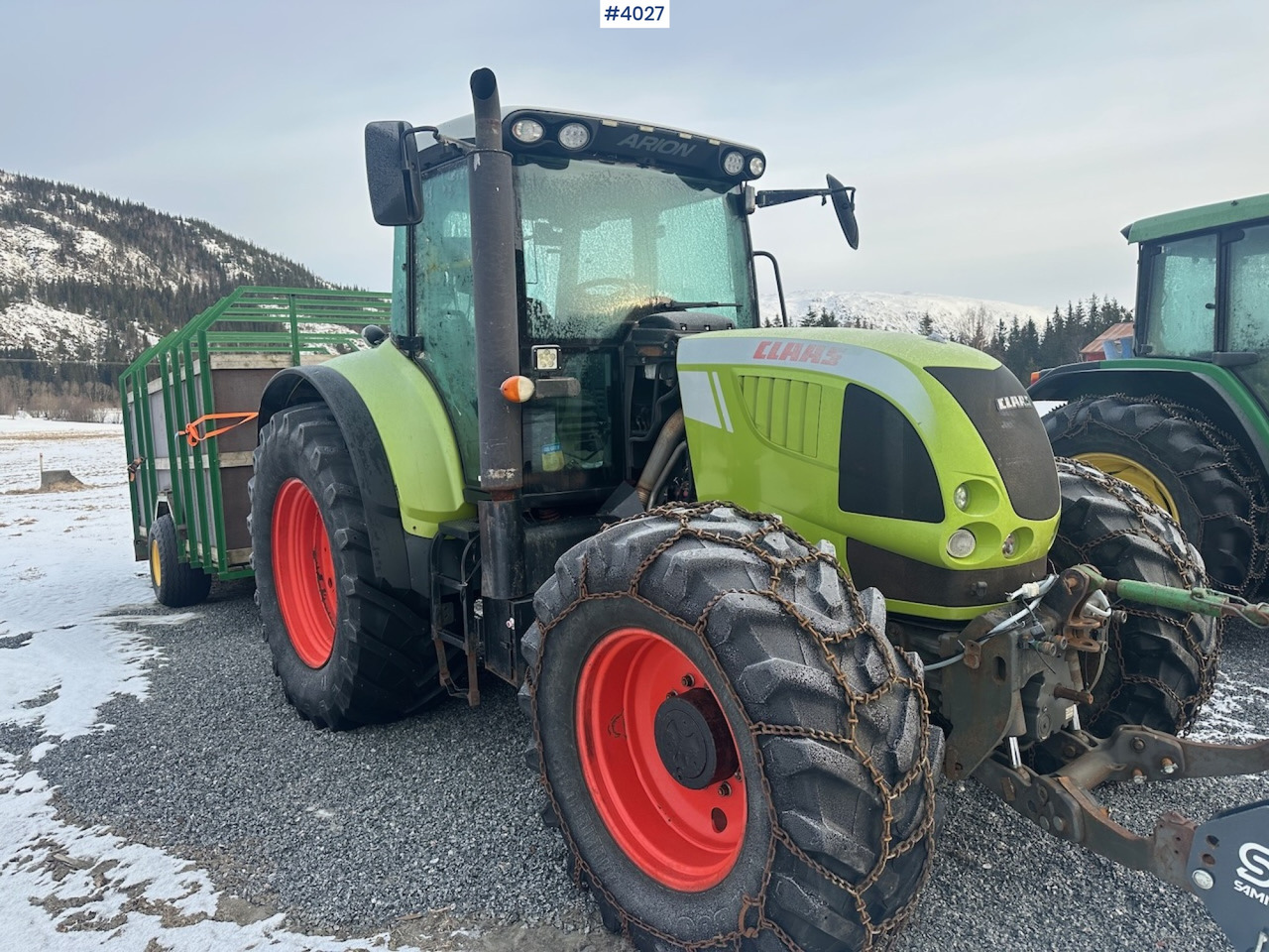 2010 Claas Arion 640 4x4 Tractor - Traktor: 2 kép. 2010 Claas Arion 640 4x4 Tractor - Traktor: 2 kép.