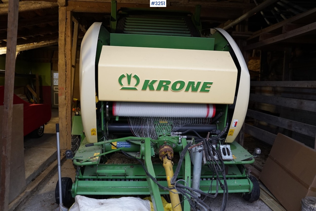 2010 Krone Comprima CF155XC - Szálastakarmány betakarítás gépei: 3 kép. 2010 Krone Comprima CF155XC - Szálastakarmány betakarítás gépei: 3 kép.