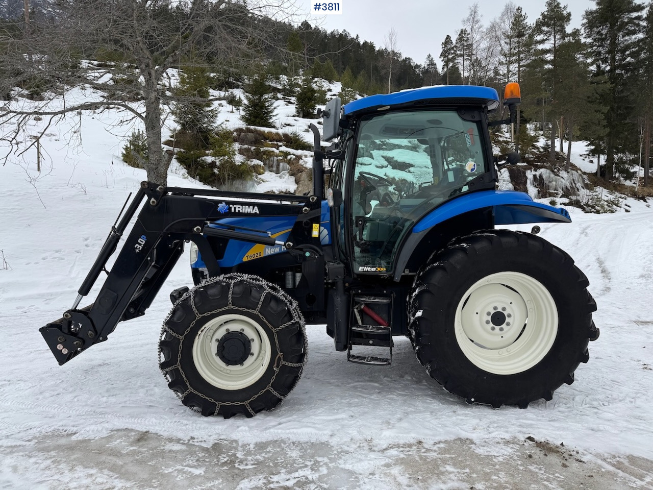 2010 New Holland T6020 Elite w/front loader - Traktor: 2 kép. 2010 New Holland T6020 Elite w/front loader - Traktor: 2 kép.