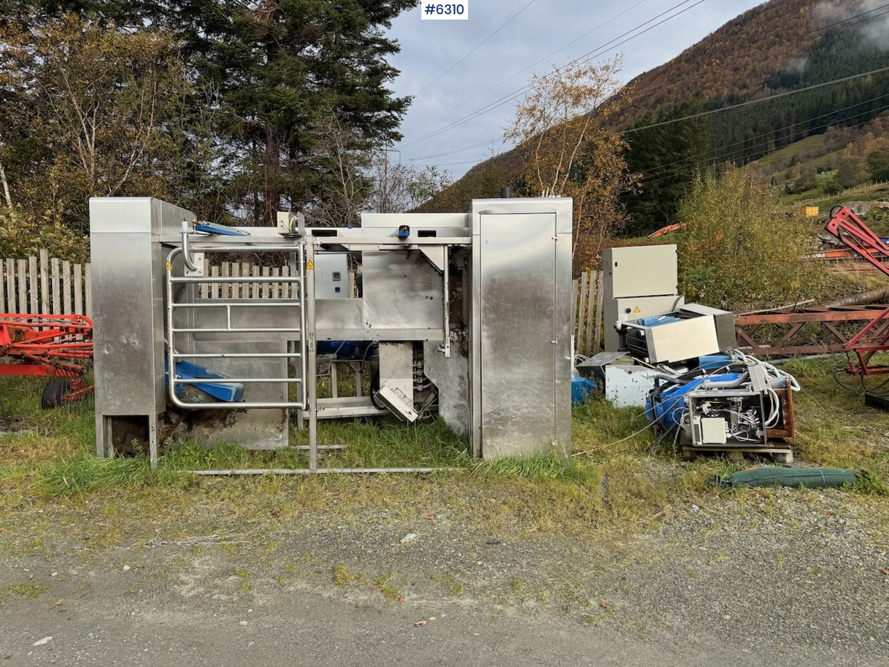 2010 Sac RDS Futureline Mark II Milking Robot. - Fejőberendezés: 2 kép. 2010 Sac RDS Futureline Mark II Milking Robot. - Fejőberendezés: 2 kép.