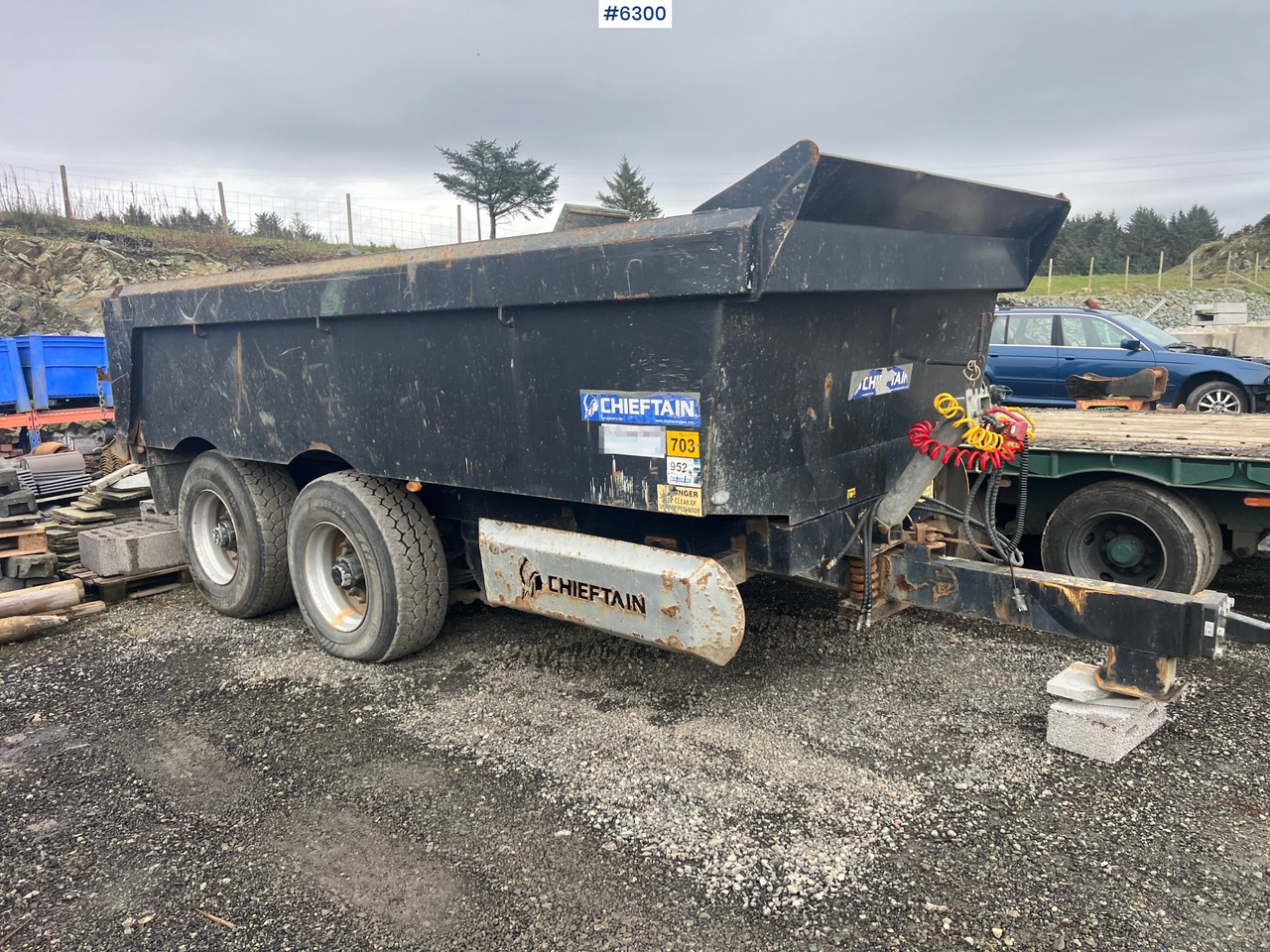 2012 Chieftain 20 ton 2 axle dump trailer - Mezőgazdasági billenőpótkocsi: 1 kép. 2012 Chieftain 20 ton 2 axle dump trailer - Mezőgazdasági billenőpótkocsi: 1 kép.