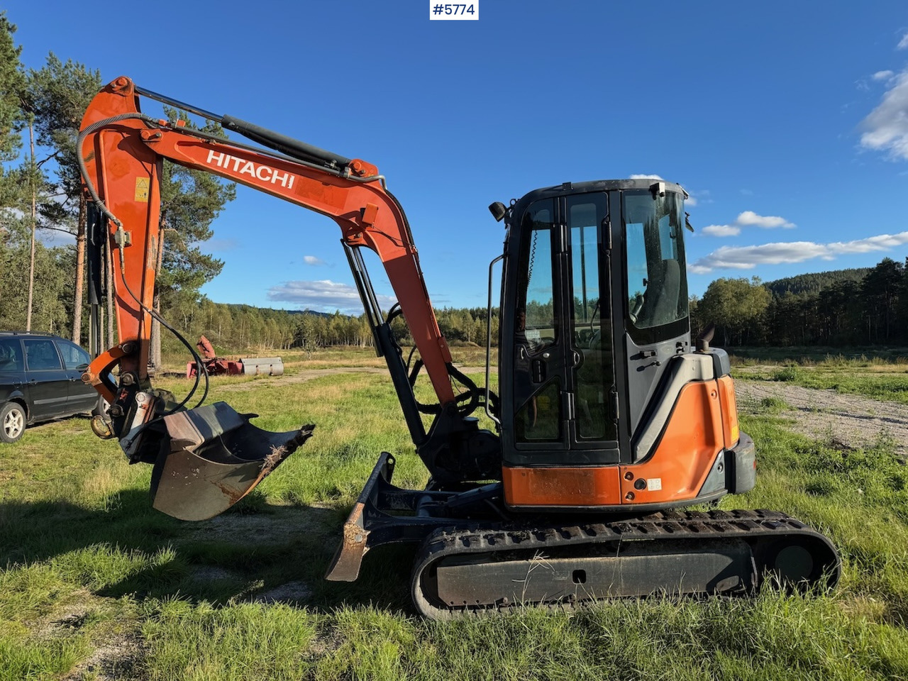 2012 Hitachi ZX 52 U-3 CLR - Minikotró: 1 kép. 2012 Hitachi ZX 52 U-3 CLR - Minikotró: 1 kép.