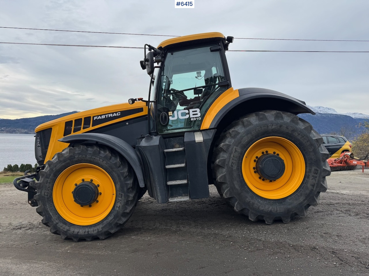 2012 JCB 8310 Fastrac w/ front hydraulics. - Traktor: 1 kép. 2012 JCB 8310 Fastrac w/ front hydraulics. - Traktor: 1 kép.