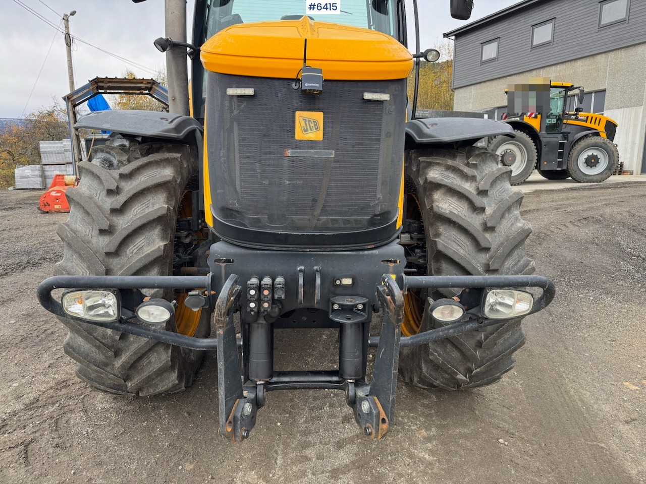 2012 JCB 8310 Fastrac w/ front hydraulics. - Traktor: 4 kép. 2012 JCB 8310 Fastrac w/ front hydraulics. - Traktor: 4 kép.