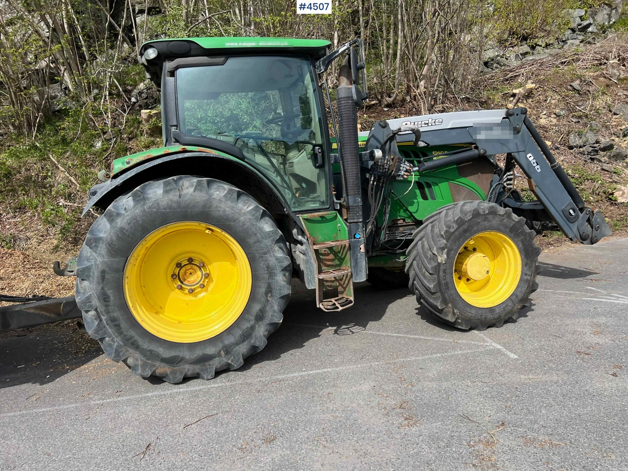 2012 John Deere 6140R w/ front loader - Traktor: 2 kép. 2012 John Deere 6140R w/ front loader - Traktor: 2 kép.