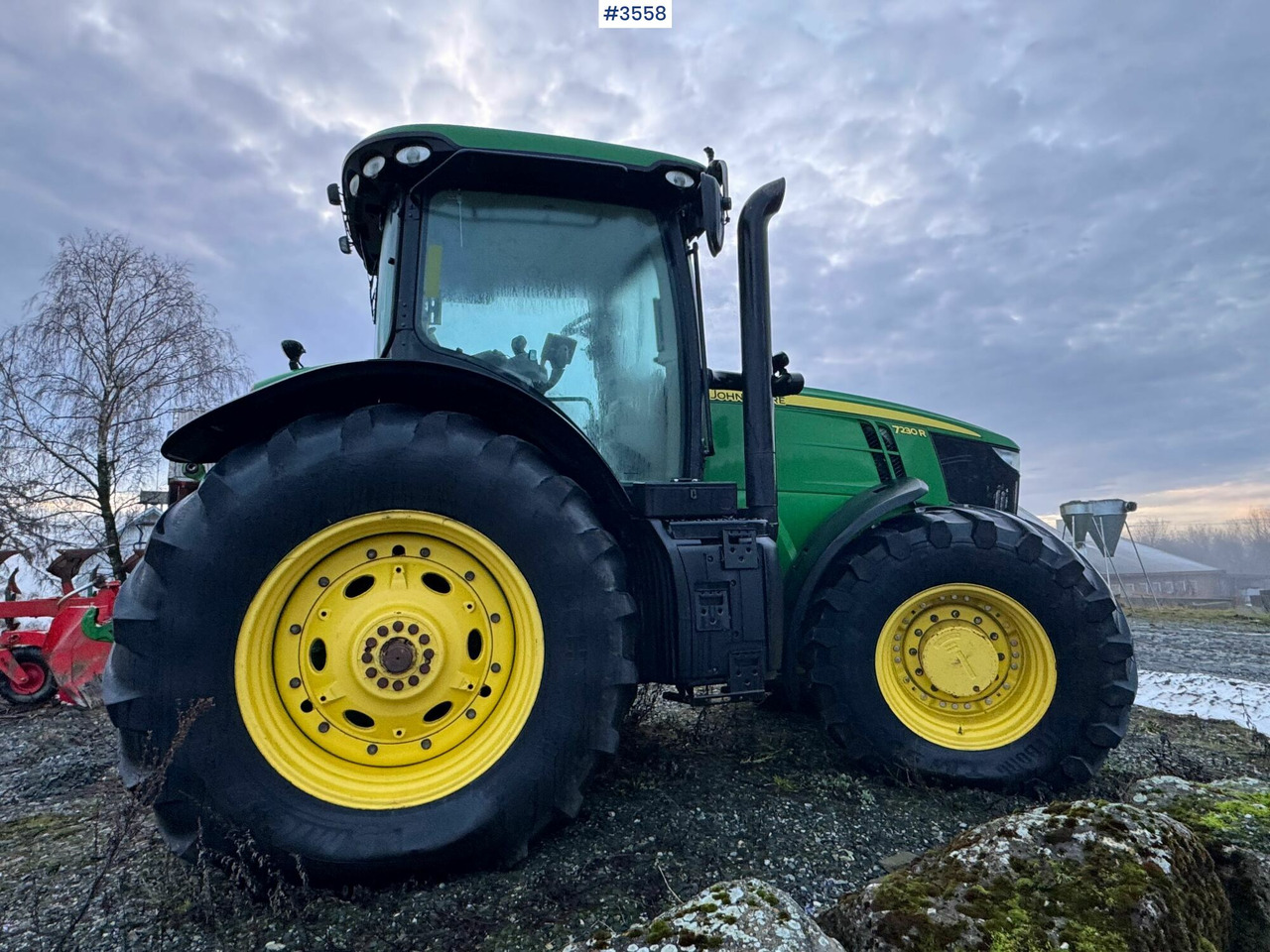 2012 John Deere 7230R w/ GPS and 3 hydraulic outlets! - Traktor: 2 kép. 2012 John Deere 7230R w/ GPS and 3 hydraulic outlets! - Traktor: 2 kép.