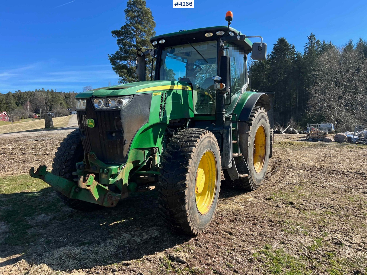 2012 John Deere 7260R Tractor w/ PTO - Traktor: 2 kép. 2012 John Deere 7260R Tractor w/ PTO - Traktor: 2 kép.