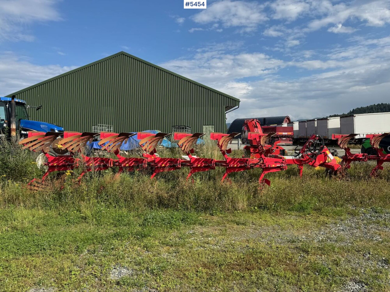 2012 Pottinger Servo 6.50 Plus Nova 7 furrow semi-reversible plough - Talajművelő gep: 2 kép. 2012 Pottinger Servo 6.50 Plus Nova 7 furrow semi-reversible plough - Talajművelő gep: 2 kép.
