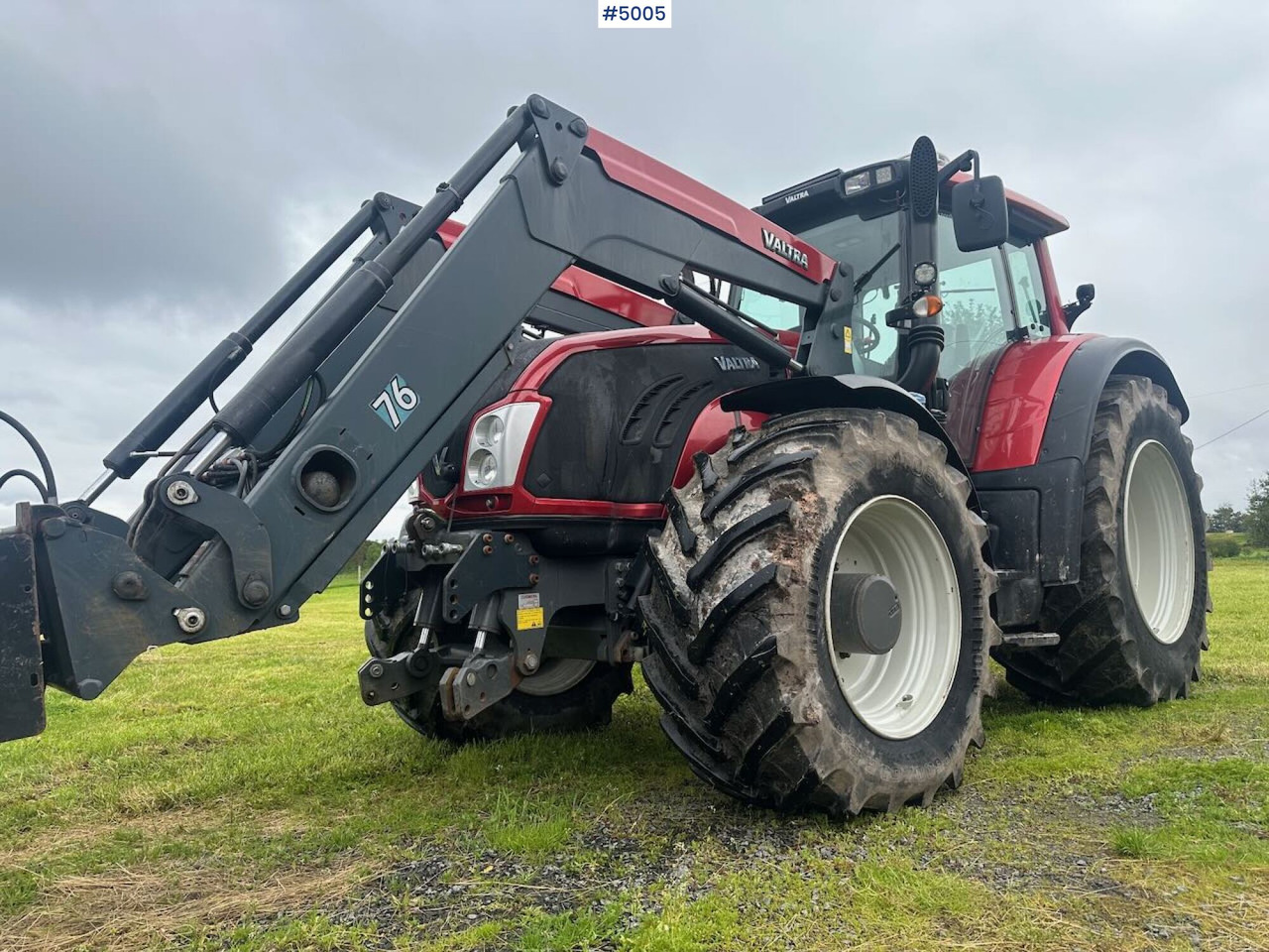 2012 Valtra T213 - Traktor: 2 kép. 2012 Valtra T213 - Traktor: 2 kép.