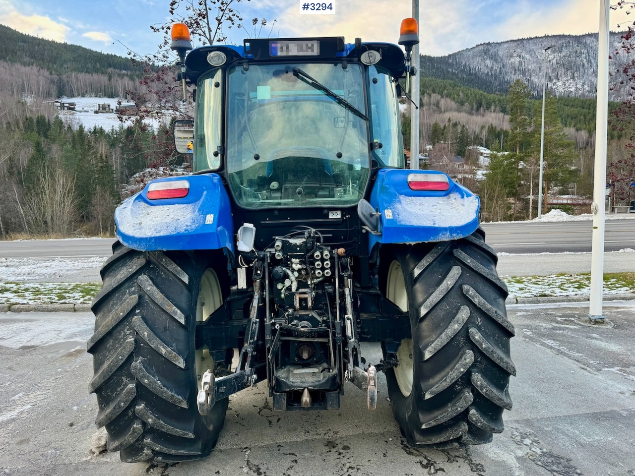 2013 New Holland T5.95 with Trima +2.1P Front Loader. New Engine! - Traktor: 4 kép. 2013 New Holland T5.95 with Trima +2.1P Front Loader. New Engine! - Traktor: 4 kép.