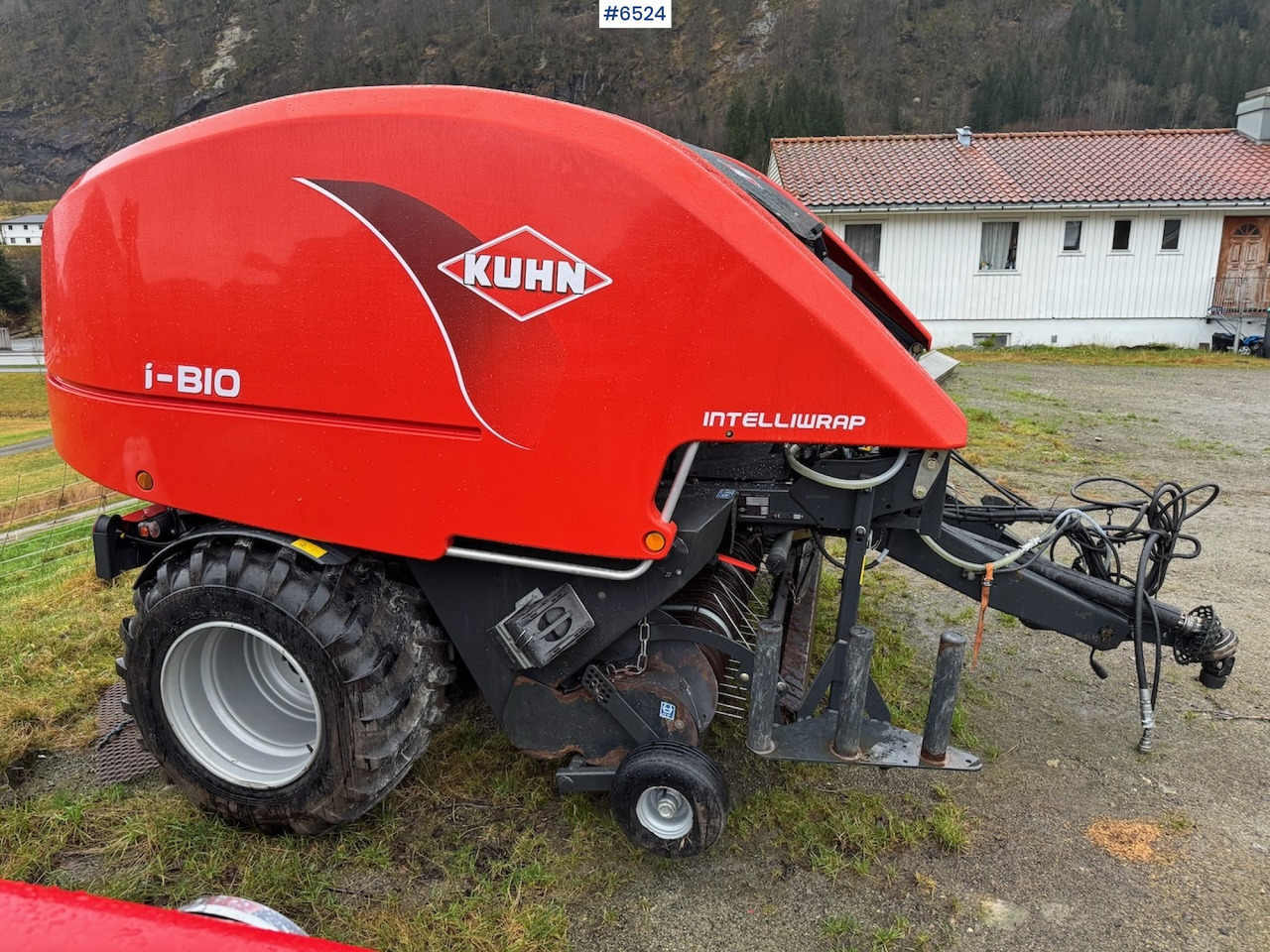 2014 Kuhn i-Bio Intelliwrap. - Szálastakarmány betakarítás gépei: 4 kép. 2014 Kuhn i-Bio Intelliwrap. - Szálastakarmány betakarítás gépei: 4 kép.