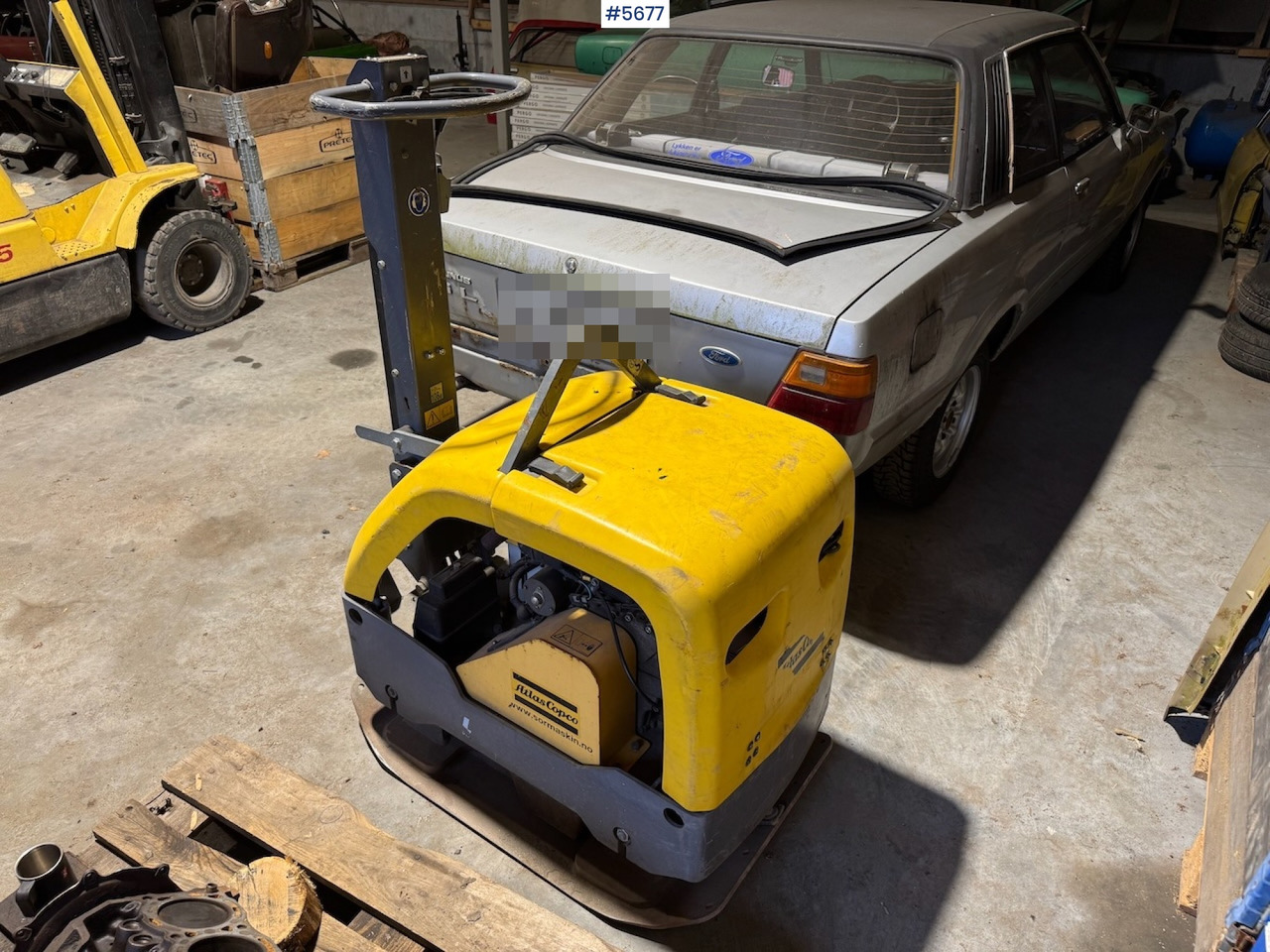 2015 Atlas Copco LG 400 Vibro Plate. - Lapvibrátor: 4 kép. 2015 Atlas Copco LG 400 Vibro Plate. - Lapvibrátor: 4 kép.