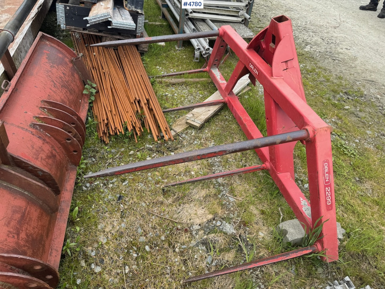 2015 Dalen 2299-TR Bale spear - Szálastakarmány betakarítás gépei: 1 kép. 2015 Dalen 2299-TR Bale spear - Szálastakarmány betakarítás gépei: 1 kép.