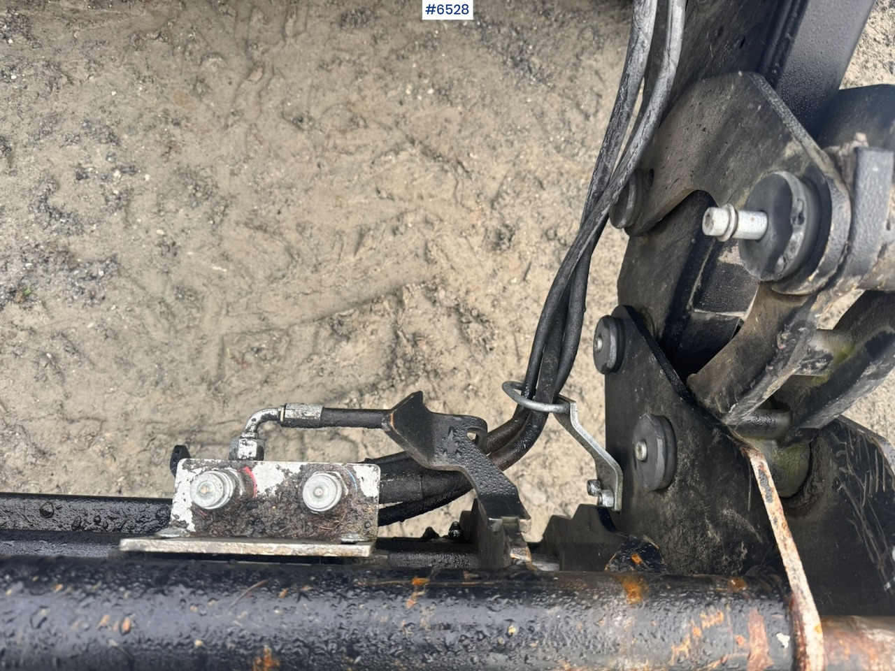 Traktor 2015 Deutz-fahr 6180 Agrotron w/ Front loader and Front hydraulics. 4010 hours!: 13 kép.