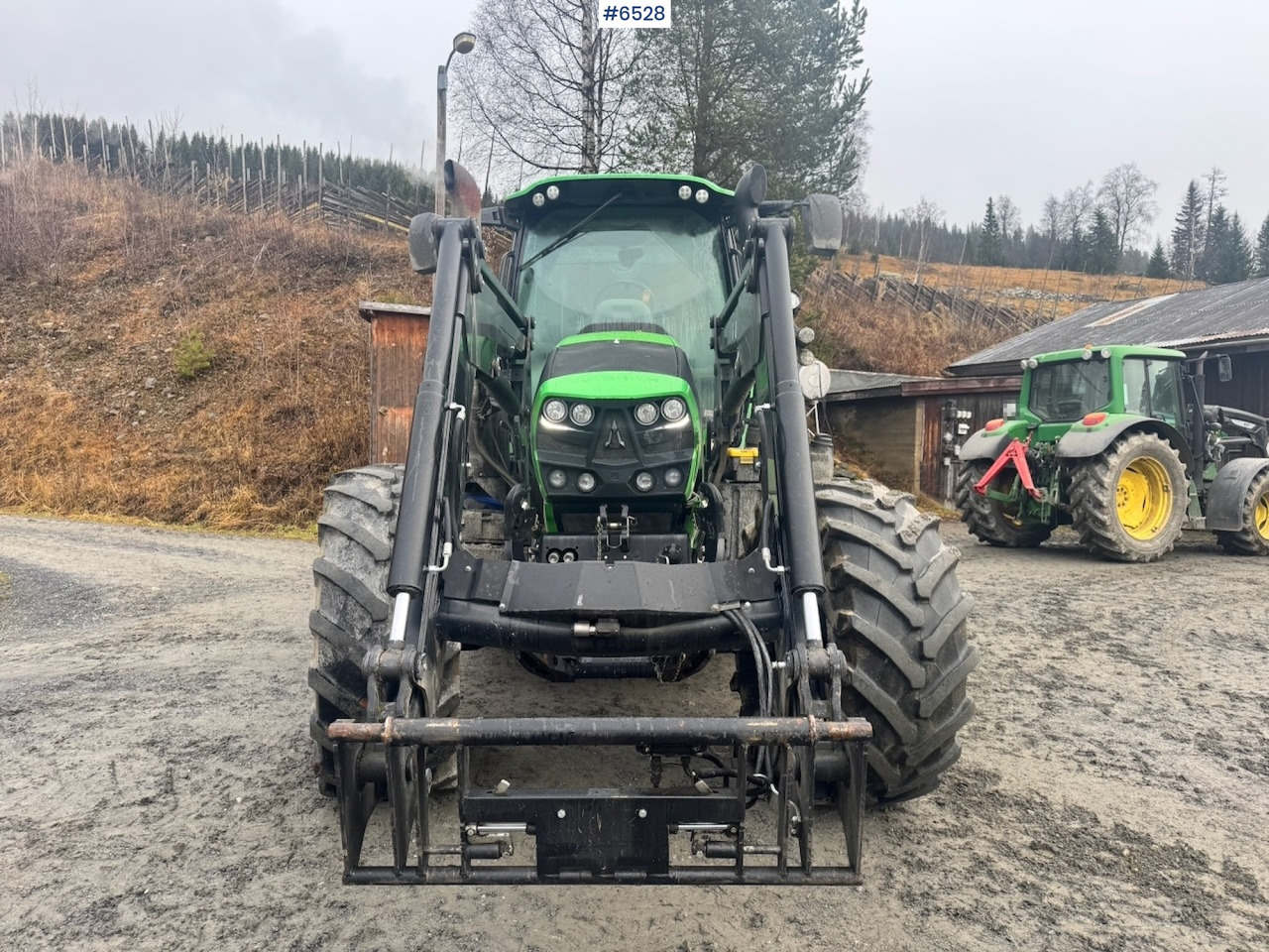 Traktor 2015 Deutz-fahr 6180 Agrotron w/ Front loader and Front hydraulics. 4010 hours!: 10 kép.