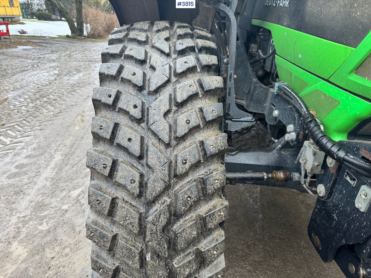 Traktor 2015 Deutz-fahr 6190 Agrotron w/ Front loader, Front PTO and 2 sets of tires.: 10 kép. Traktor 2015 Deutz-fahr 6190 Agrotron w/ Front loader, Front PTO and 2 sets of tires.: 10 kép.