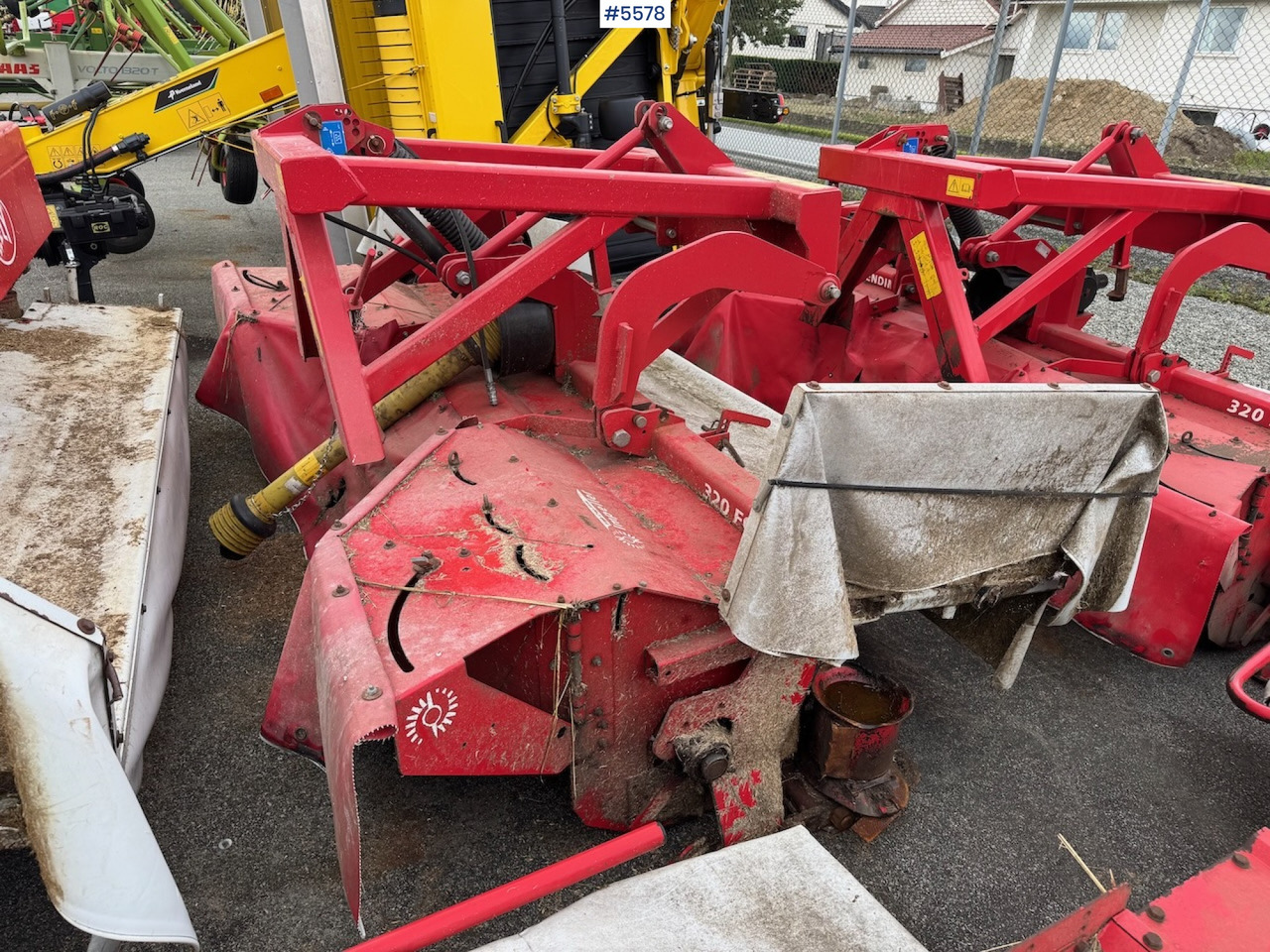 2015 Lely Splendimo 320 FC - Szálastakarmány betakarítás gépei: 3 kép. 2015 Lely Splendimo 320 FC - Szálastakarmány betakarítás gépei: 3 kép.