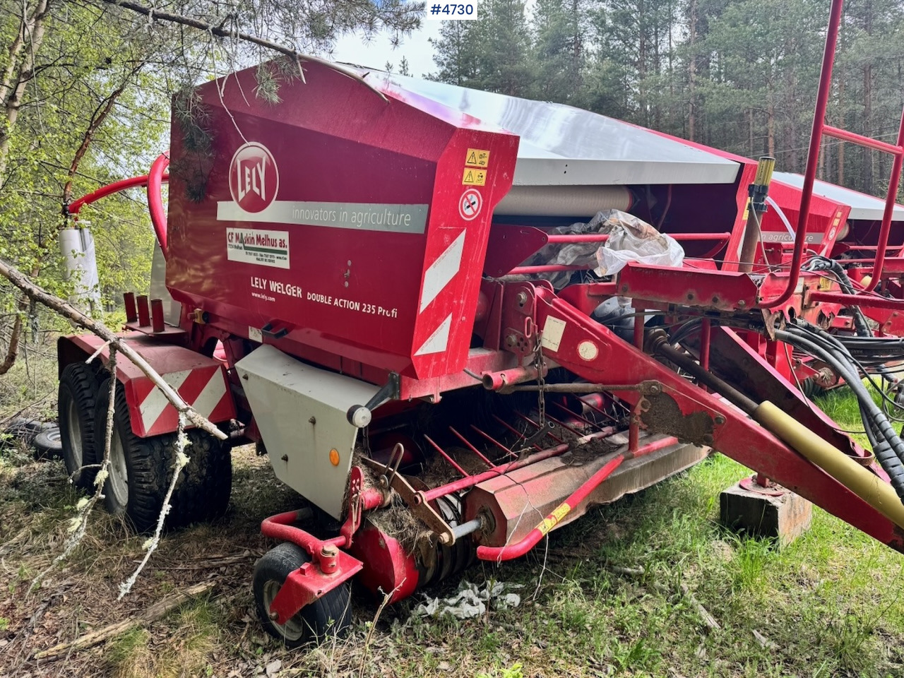 2015 Lely Welger Double Action 235 Profi - Szálastakarmány betakarítás gépei: 1 kép. 2015 Lely Welger Double Action 235 Profi - Szálastakarmány betakarítás gépei: 1 kép.