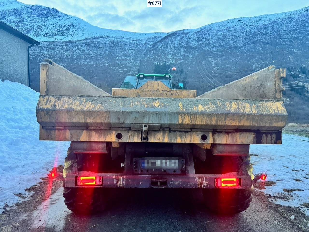 2015 Metaltech PH12 hook-lift trailer with box for tractor - Mezőgazdasági pótkocsi: 5 kép. 2015 Metaltech PH12 hook-lift trailer with box for tractor - Mezőgazdasági pótkocsi: 5 kép.