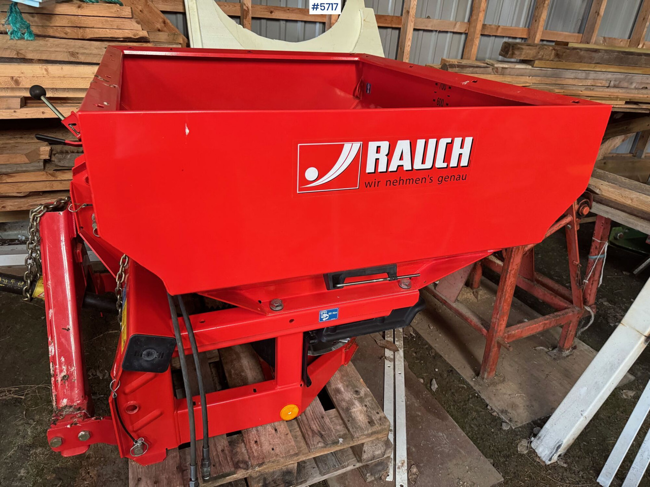 2015 RAUCH MDS 12.1 Fertiliser Spreader - Műtrágyaszóró: 2 kép. 2015 RAUCH MDS 12.1 Fertiliser Spreader - Műtrágyaszóró: 2 kép.