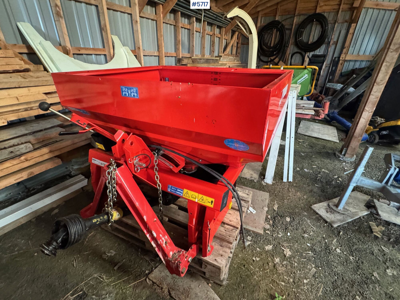 2015 RAUCH MDS 12.1 Fertiliser Spreader - Műtrágyaszóró: 3 kép. 2015 RAUCH MDS 12.1 Fertiliser Spreader - Műtrágyaszóró: 3 kép.