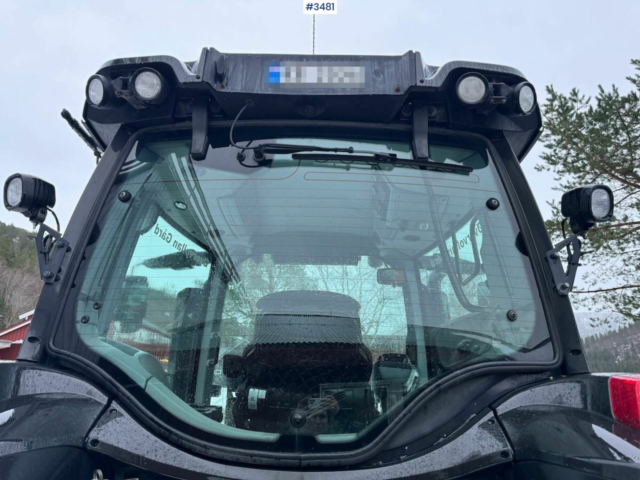 Traktor 2015 Valtra N174D w/ Front loader: 15 kép.