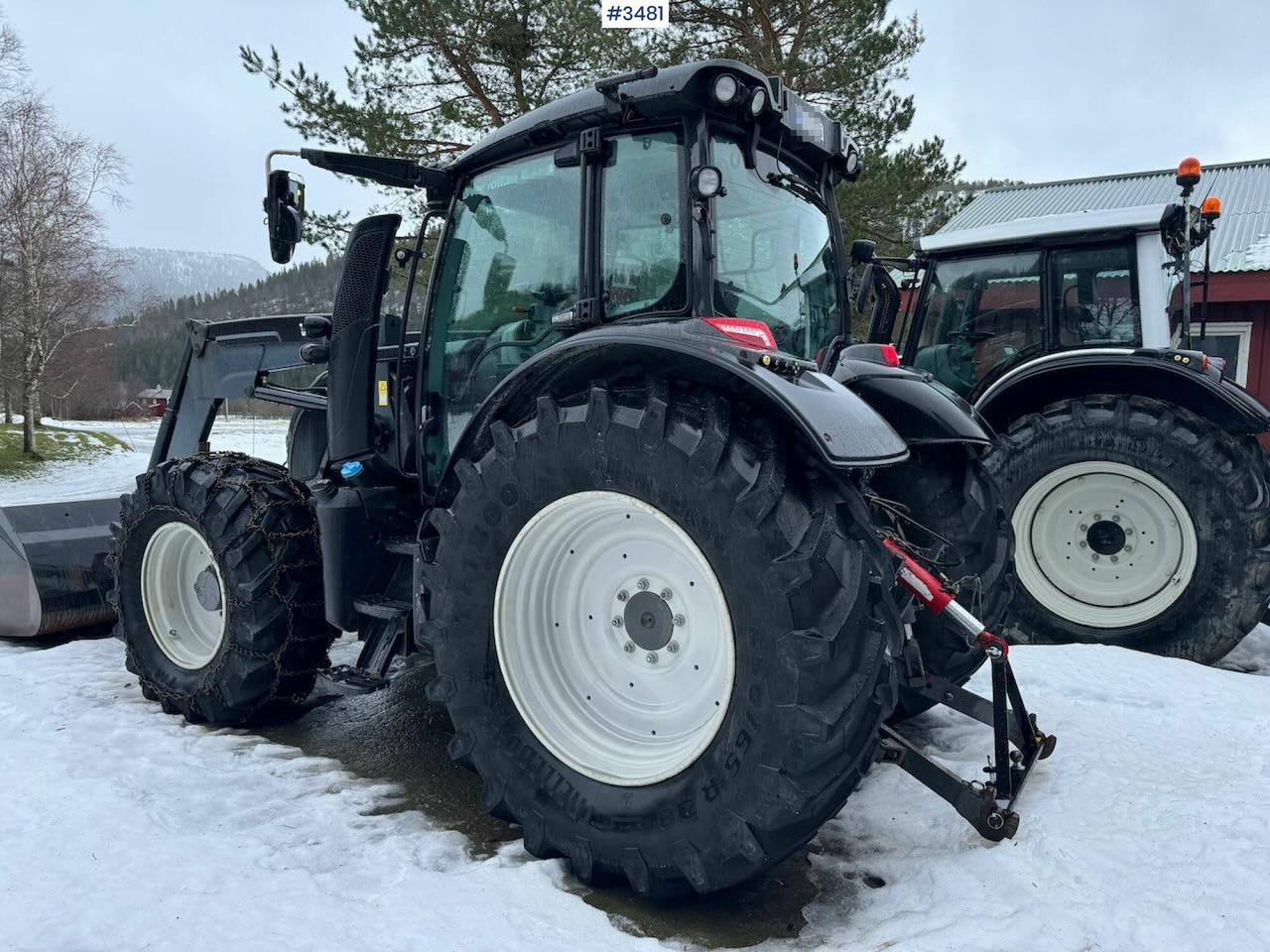 2015 Valtra N174D w/ Front loader - Traktor: 5 kép. 2015 Valtra N174D w/ Front loader - Traktor: 5 kép.