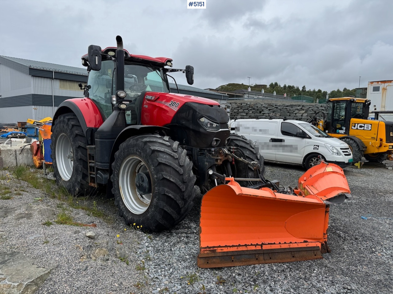 2016 Case IH Optum 300 CVX w/front hydraulics and plowing rig - Traktor: 1 kép. 2016 Case IH Optum 300 CVX w/front hydraulics and plowing rig - Traktor: 1 kép.