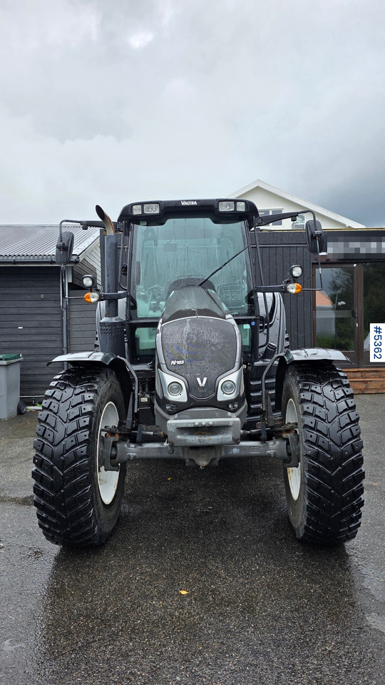 2016 Valtra N103 - Traktor: 2 kép. 2016 Valtra N103 - Traktor: 2 kép.
