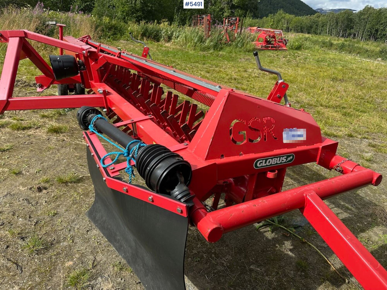 2017 Globus GSR 87400 stone rake. LIGHTLY used! - Talajművelő gep: 2 kép. 2017 Globus GSR 87400 stone rake. LIGHTLY used! - Talajművelő gep: 2 kép.