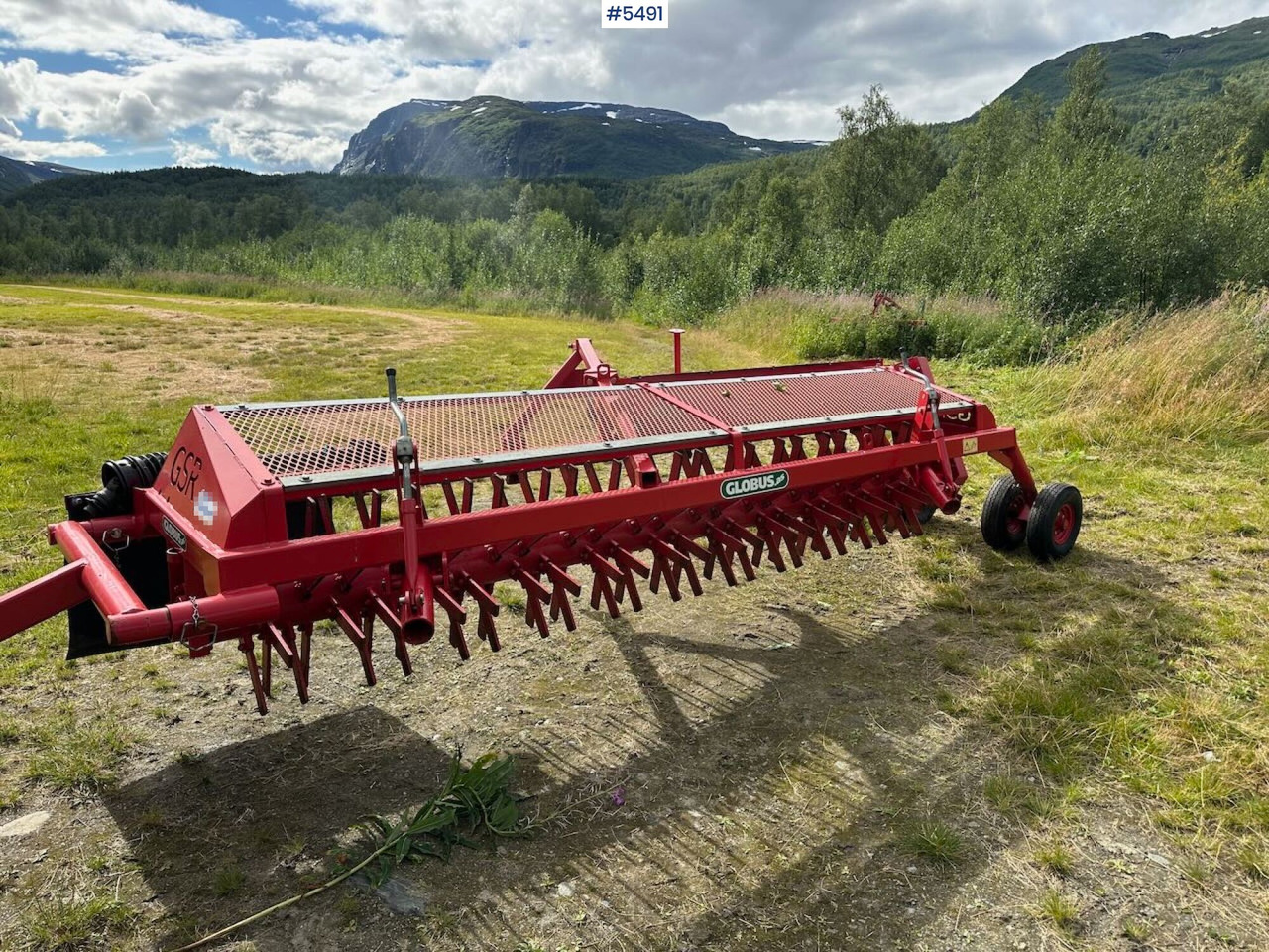 2017 Globus GSR 87400 stone rake. LIGHTLY used! - Talajművelő gep: 1 kép. 2017 Globus GSR 87400 stone rake. LIGHTLY used! - Talajművelő gep: 1 kép.