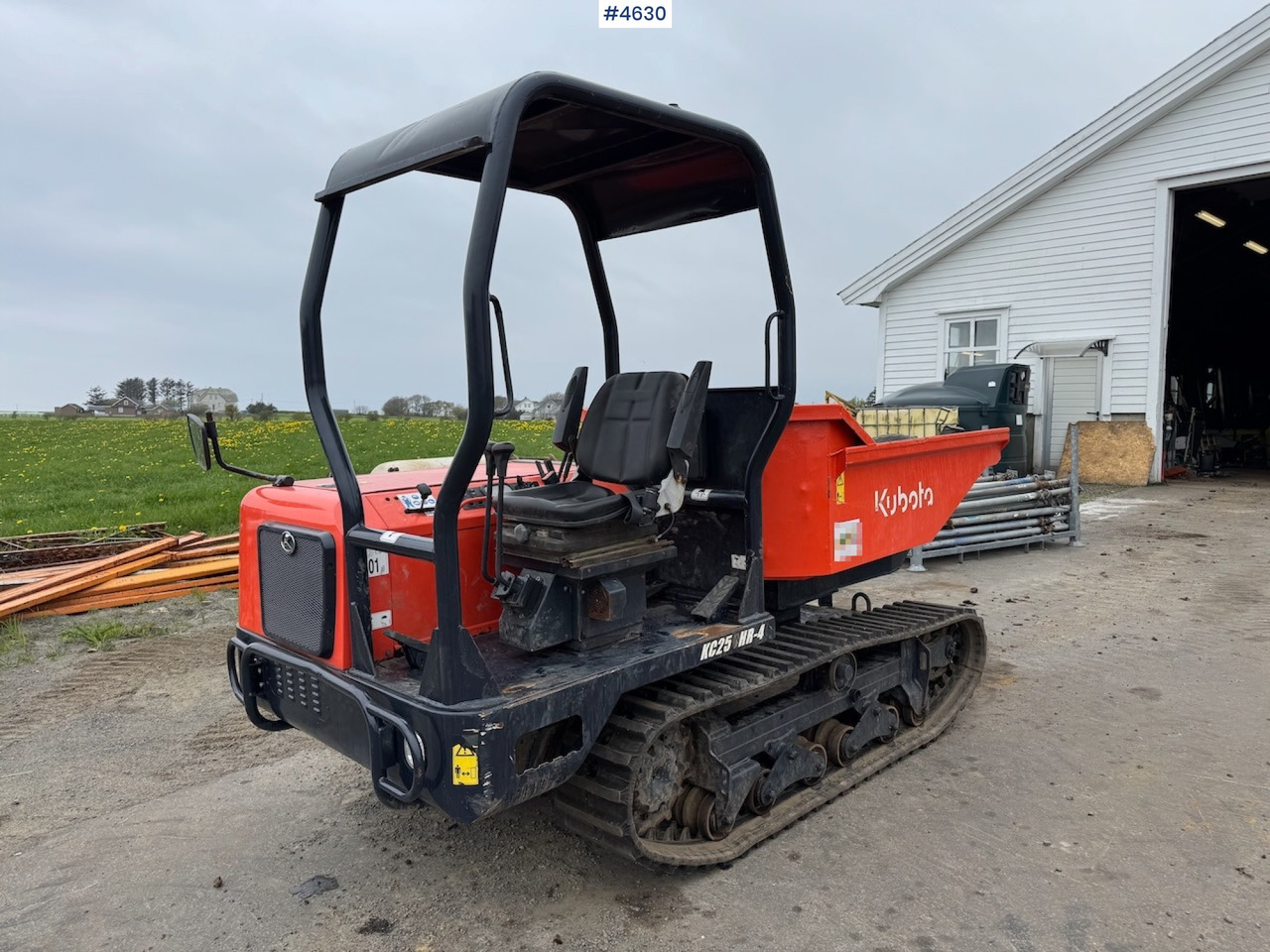 2017 Kubota KC250HR-4 - Lánctalpas dömper: 3 kép. 2017 Kubota KC250HR-4 - Lánctalpas dömper: 3 kép.
