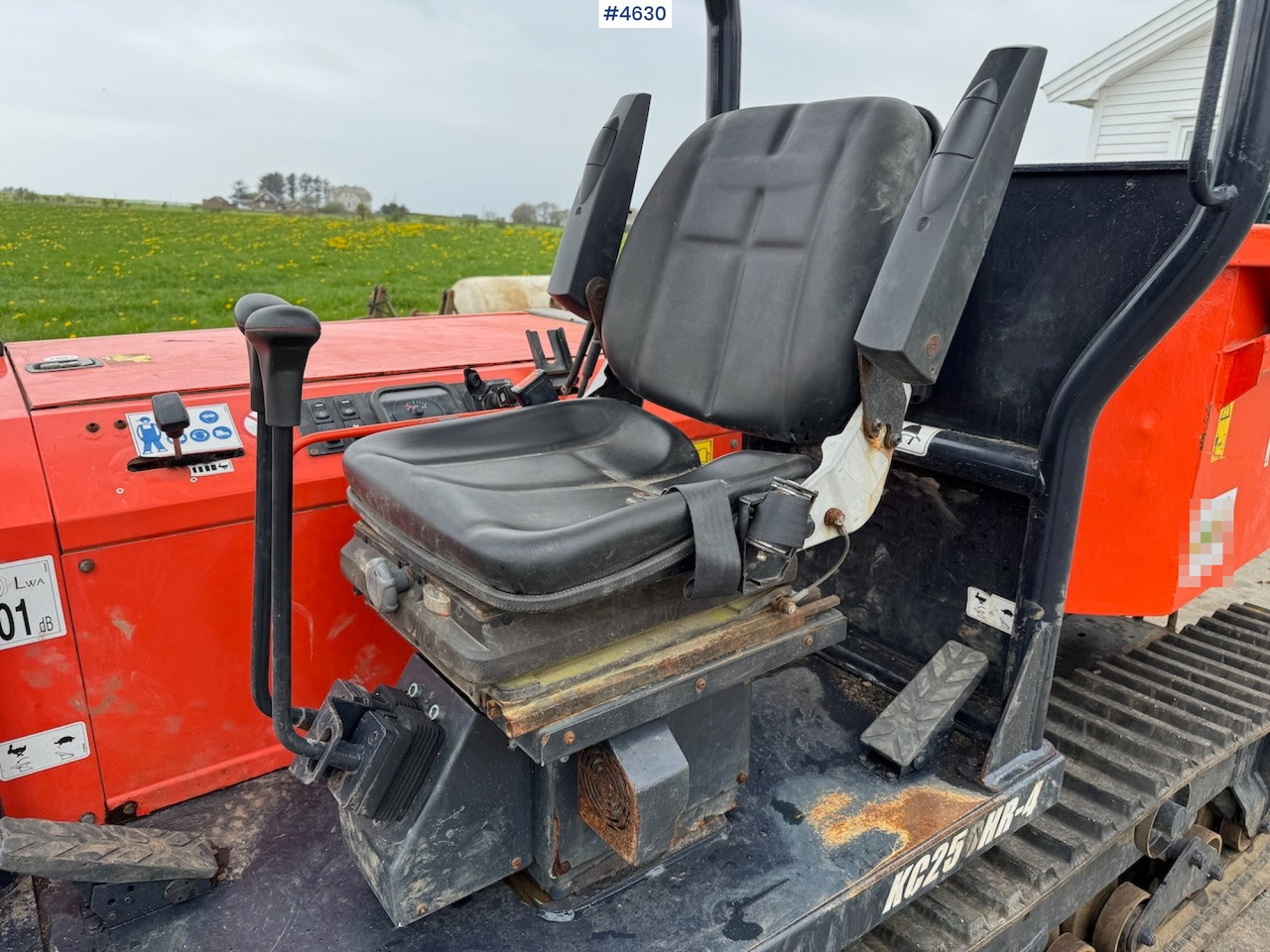 2017 Kubota KC250HR-4 - Lánctalpas dömper: 5 kép. 2017 Kubota KC250HR-4 - Lánctalpas dömper: 5 kép.