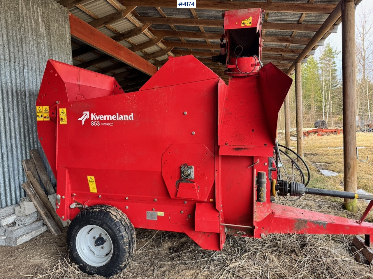 2017 Kverneland 853 Pro Halmblåser - Szálastakarmány betakarítás gépei: 3 kép. 2017 Kverneland 853 Pro Halmblåser - Szálastakarmány betakarítás gépei: 3 kép.