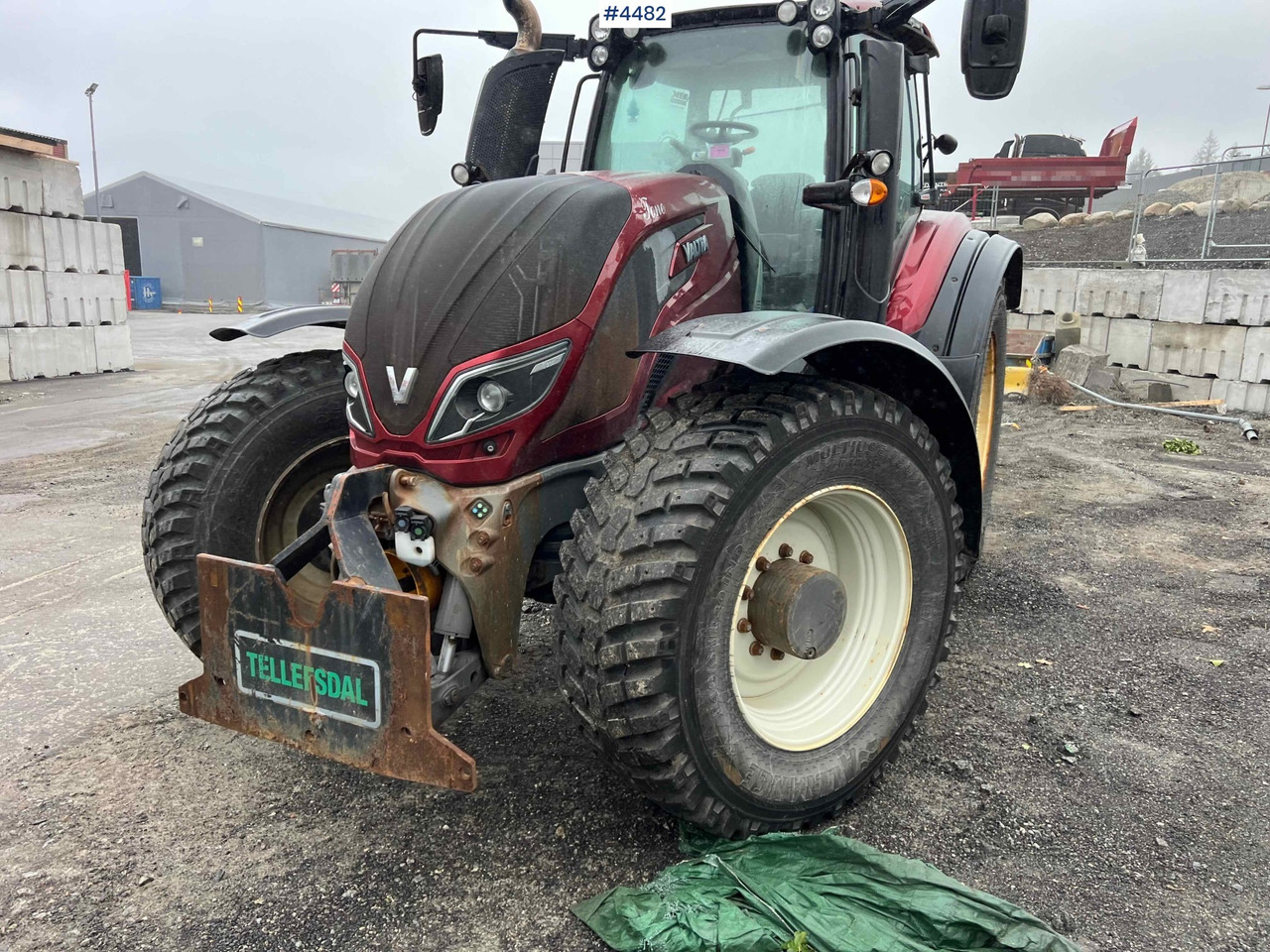 2017 Valtra T234 tractor Plow rigged Tractor - Traktor: 1 kép. 2017 Valtra T234 tractor Plow rigged Tractor - Traktor: 1 kép.