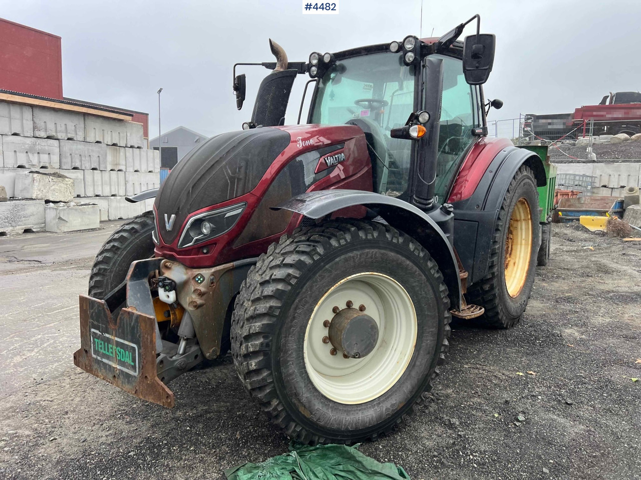 2017 Valtra T234 tractor Plow rigged Tractor - Traktor: 2 kép. 2017 Valtra T234 tractor Plow rigged Tractor - Traktor: 2 kép.
