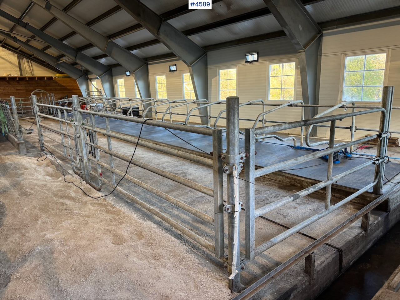 2018 Barn systems Barn furnishings - Állattartás gépei: 1 kép. 2018 Barn systems Barn furnishings - Állattartás gépei: 1 kép.
