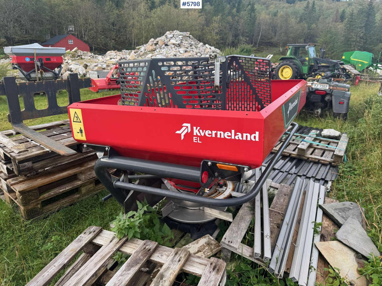 2018 Kverneland Manure spreader. Repair project - Műtrágyaszóró: 1 kép. 2018 Kverneland Manure spreader. Repair project - Műtrágyaszóró: 1 kép.