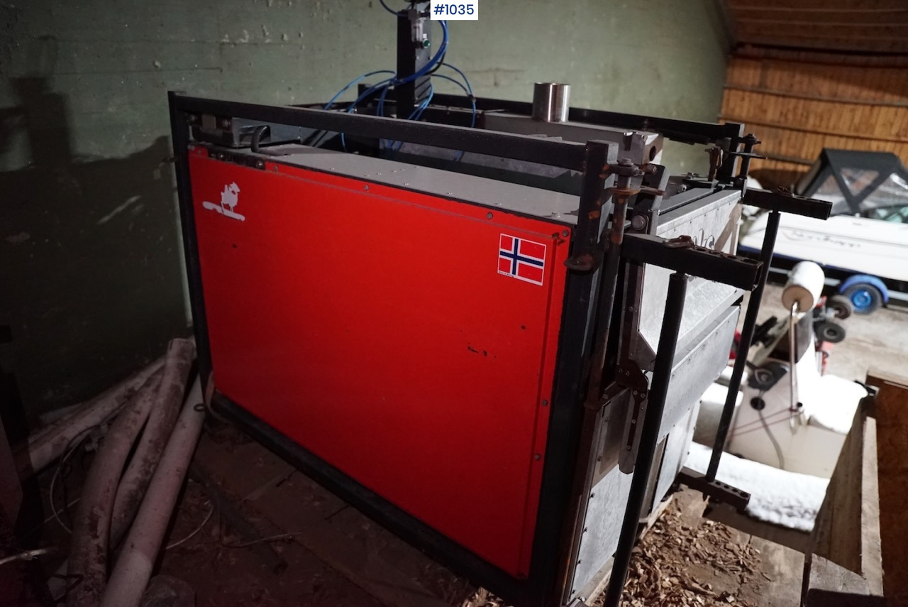 2018 TKS FeedStations w/silo - Állattartás gépei: 1 kép. 2018 TKS FeedStations w/silo - Állattartás gépei: 1 kép.