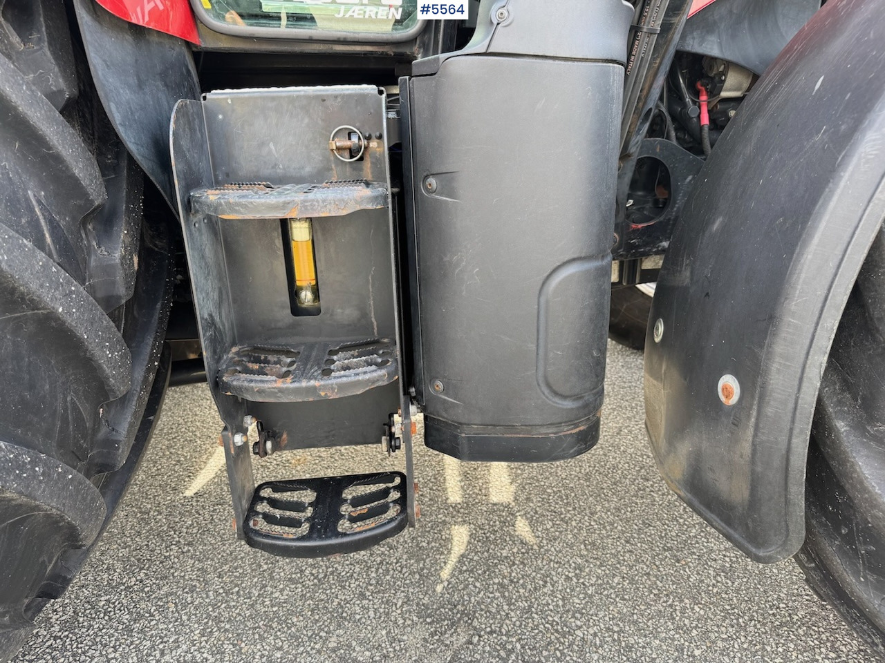 2019 Case IH Luxxum 120 m/ frontlaster. - Traktor: 5 kép. 2019 Case IH Luxxum 120 m/ frontlaster. - Traktor: 5 kép.